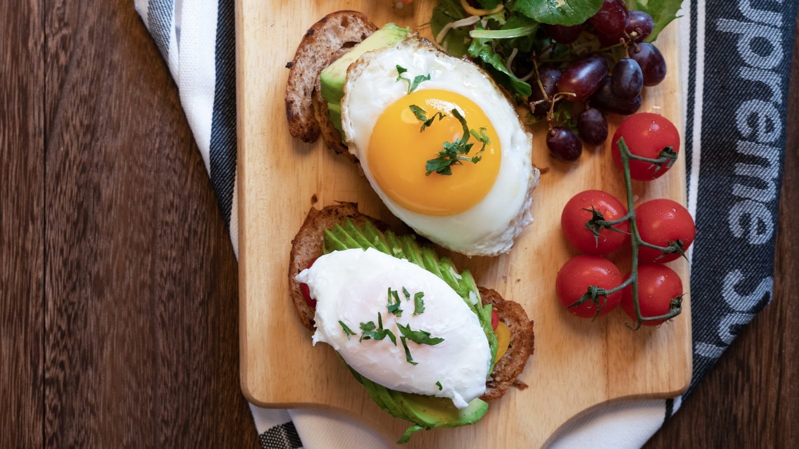 流心蛋牛油果多士